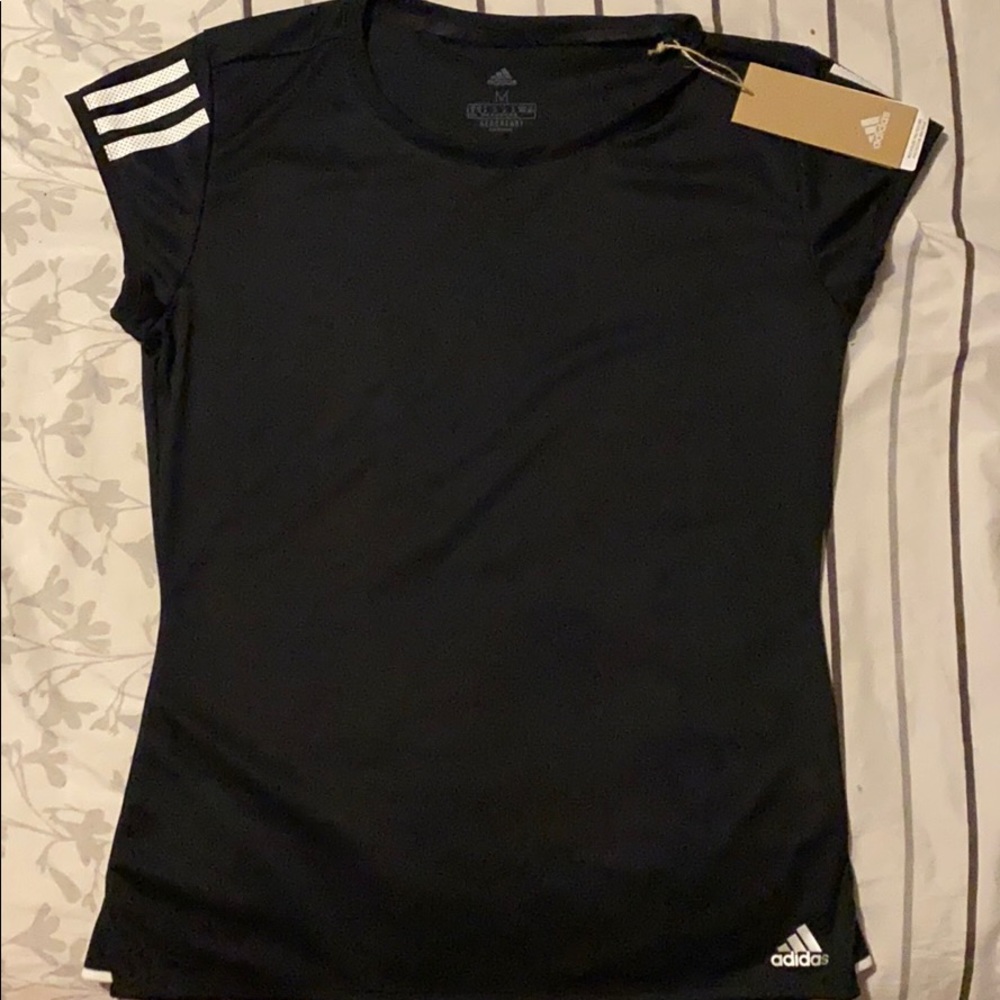 Adidas aeroready shirt size medium